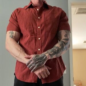 Red linen feel dress shirt graphic short sleeve collared pocket indie sleaze tee
